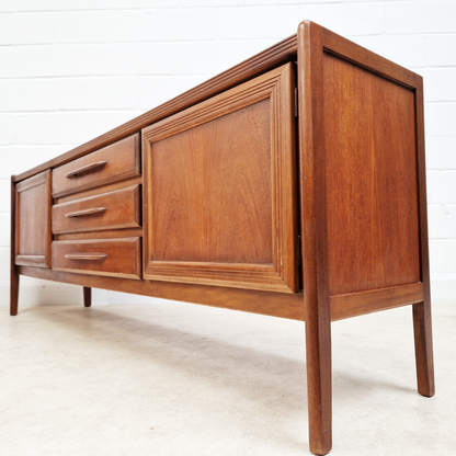 Vintage Mid Century Danish Design Medium Teak Sideboard Buffet Credenza