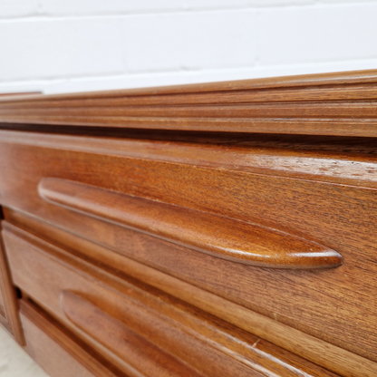 Vintage Mid Century Danish Design Medium Teak Sideboard Buffet Credenza
