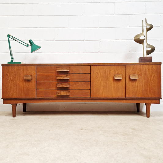 Vintage Mid Century Danish Design Medium Teak Sideboard Buffet Credenza