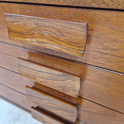 Vintage Mid Century Danish Design Medium Teak Sideboard Buffet Credenza