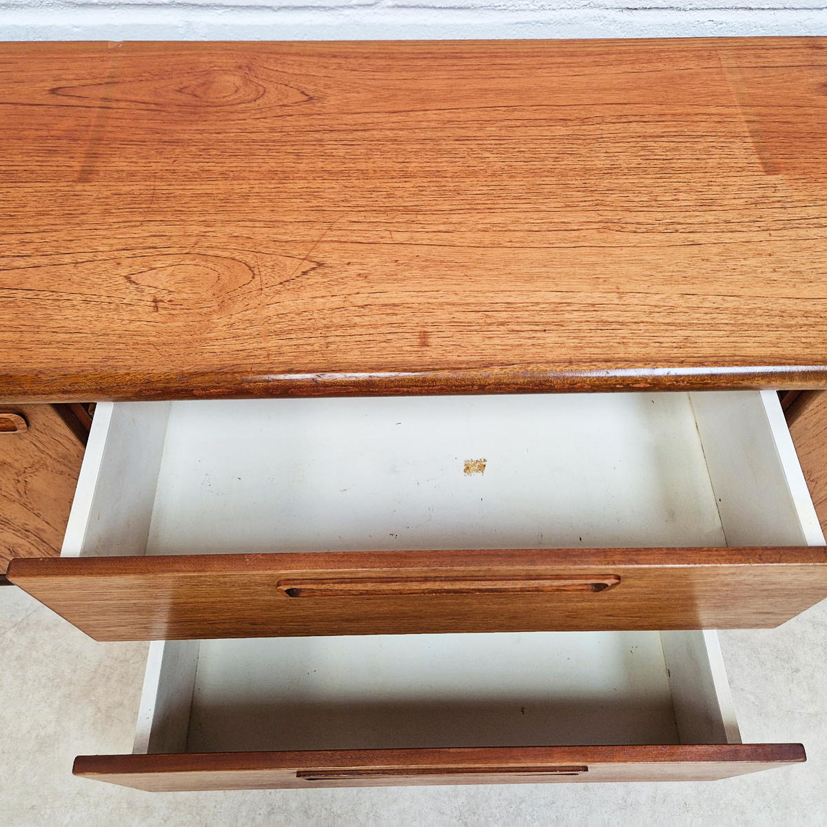 Meredew Vintage Mid Century Danish Design Pyramid Teak Long Sideboard Buffet Credenza PG350