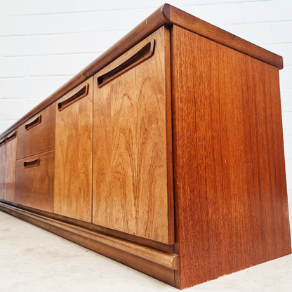 Meredew Vintage Mid Century Danish Design Pyramid Teak Long Sideboard Buffet Credenza PG350