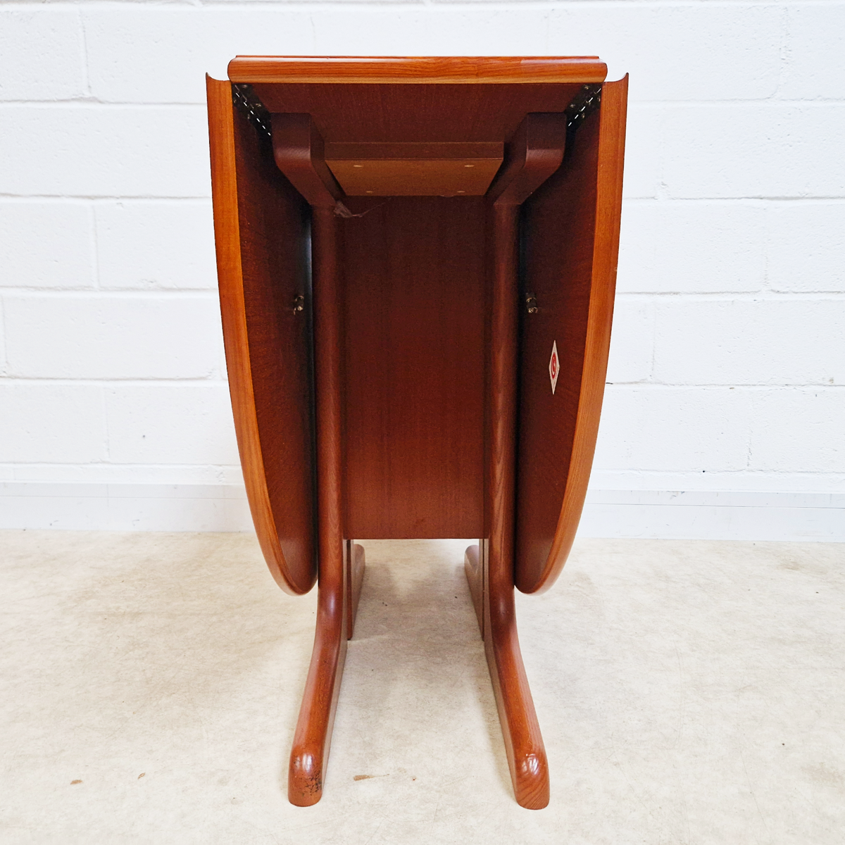 G Plan Vintage Mid Century Medium Teak Danish Design Drop Leaf Oval Dining Table