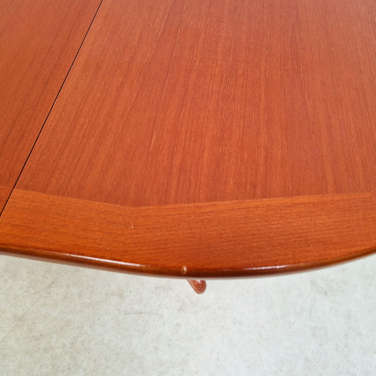 G Plan Vintage Mid Century Medium Teak Danish Design Drop Leaf Oval Dining Table
