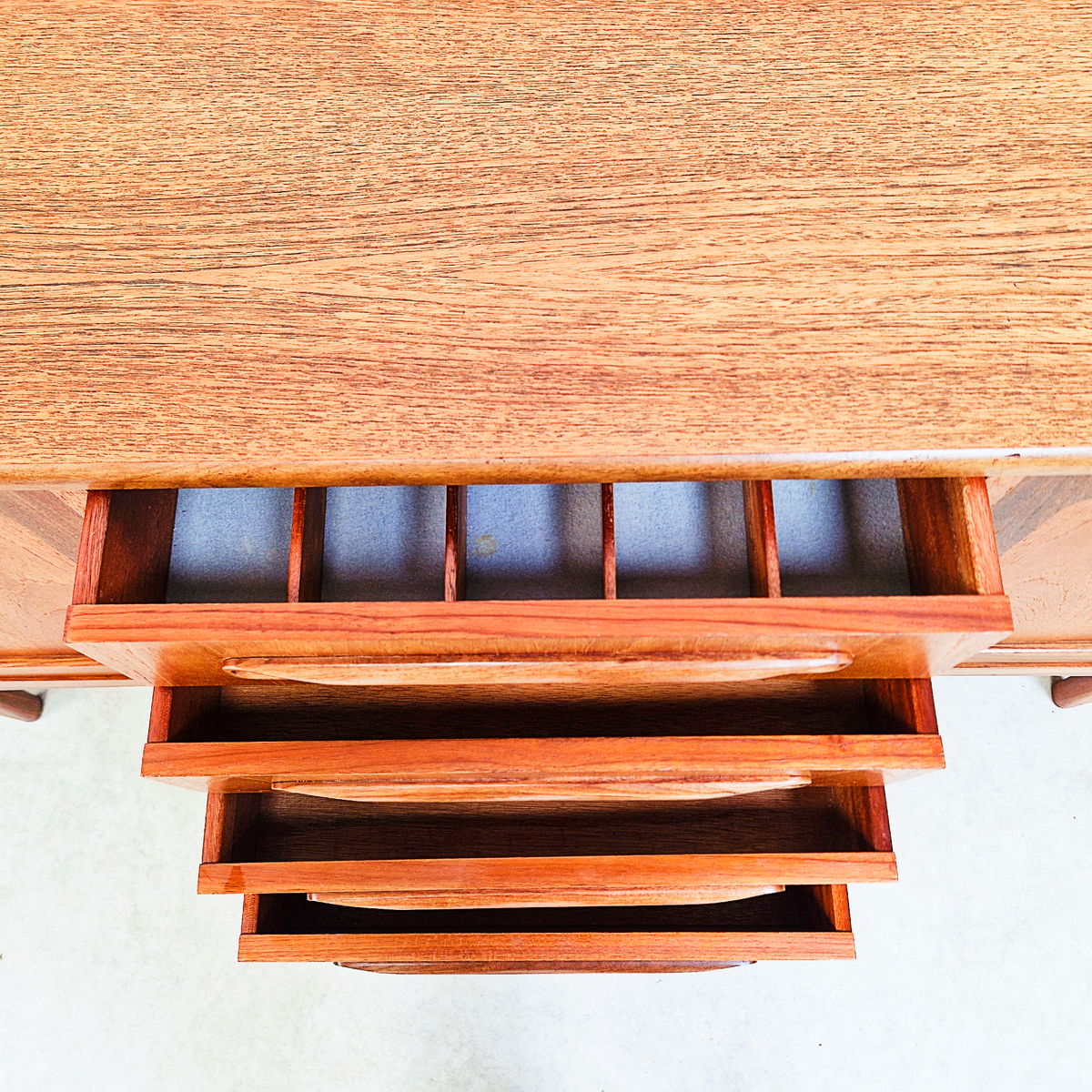 VB Wilkins G Plan Red Label Vintage Mid Century Pyramid Teak Long John Sideboard