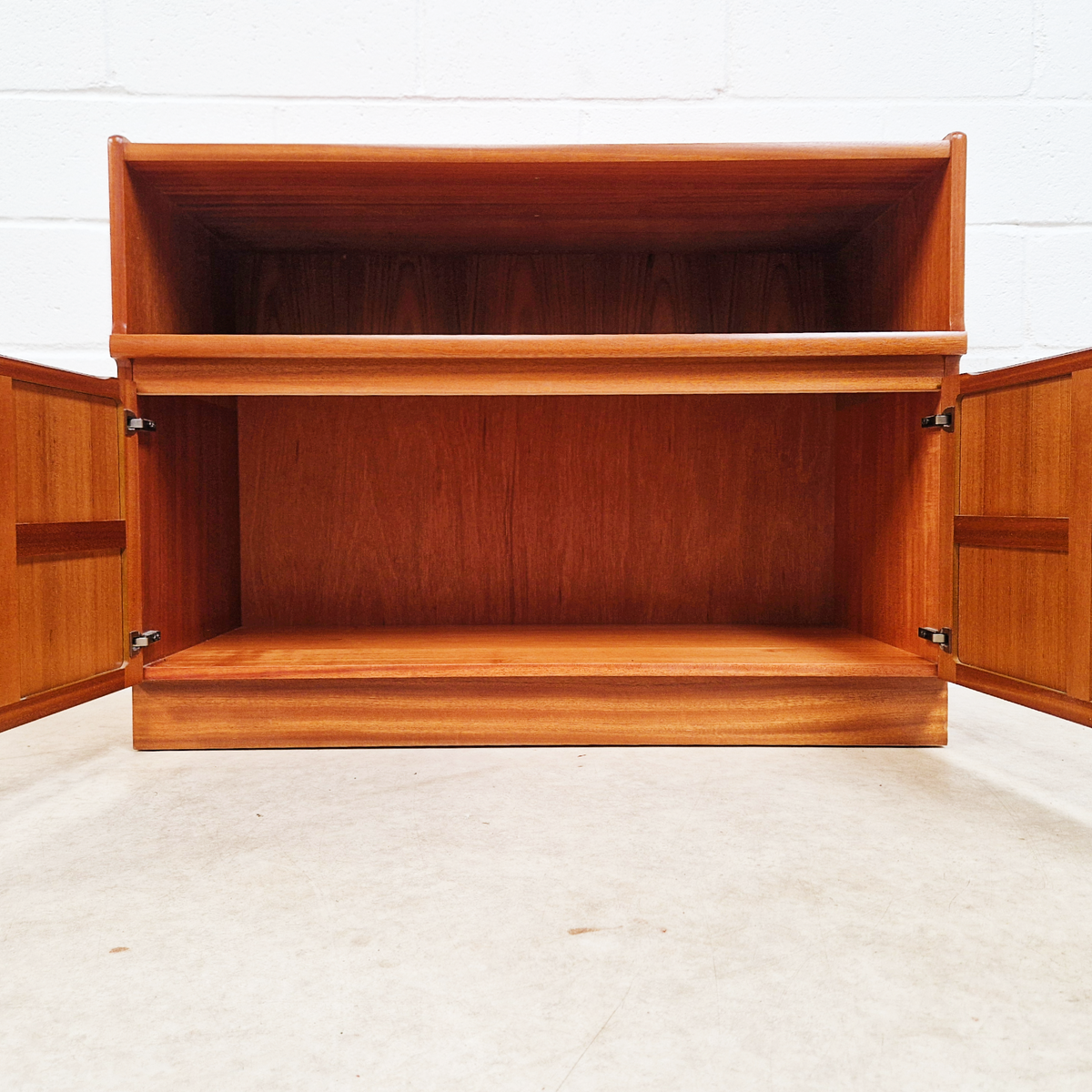 Nathan Vintage Mid Century Medium Teak Compact Sideboard Entertainment Unit