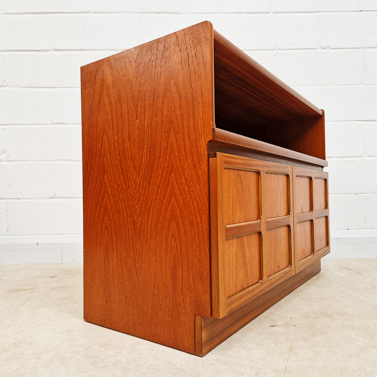 Nathan Vintage Mid Century Medium Teak Compact Sideboard Entertainment Unit