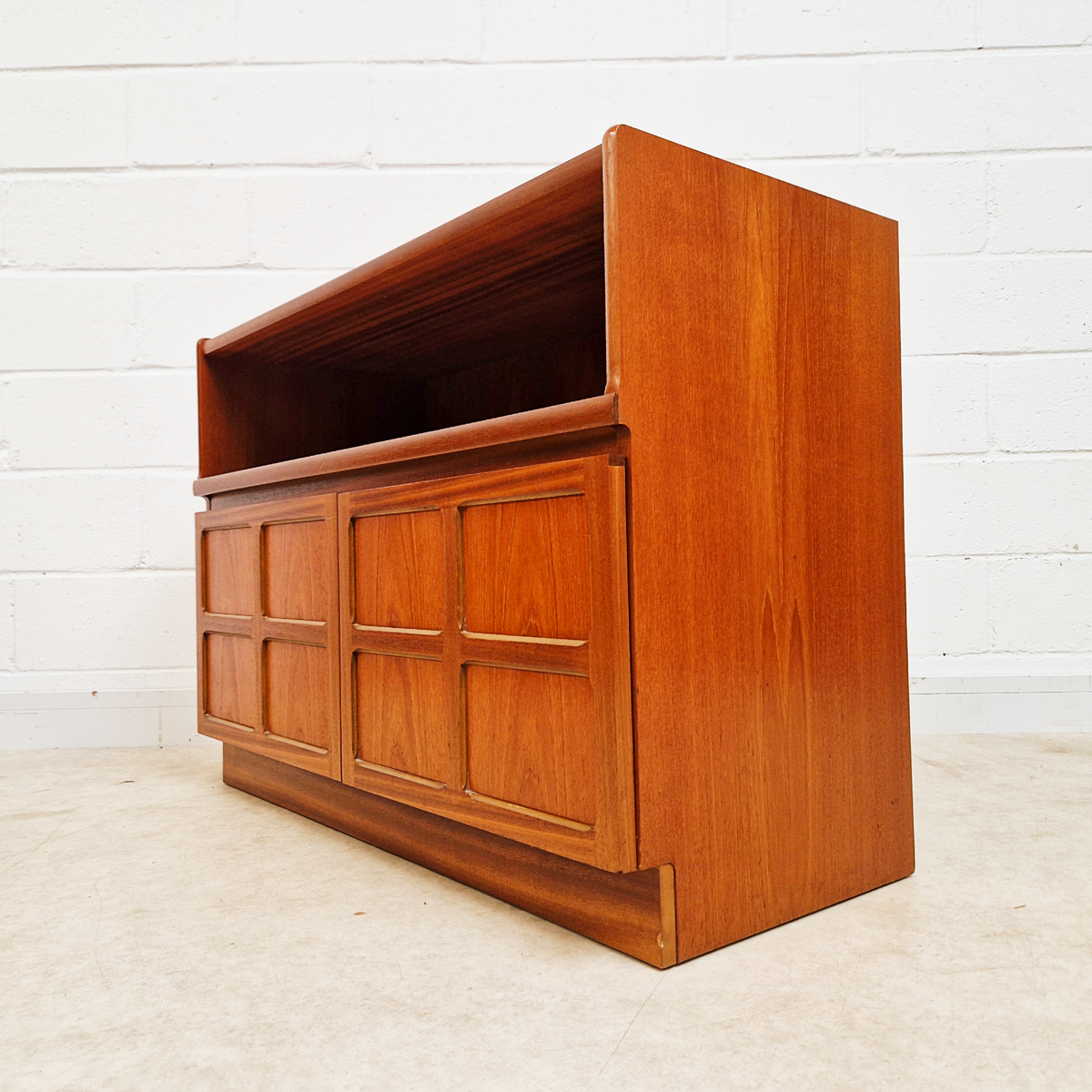 Nathan Vintage Mid Century Medium Teak Compact Sideboard Entertainment Unit