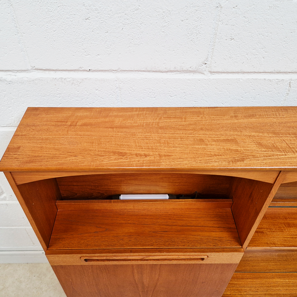 Vintage Mid Century Teak & Glazed Glass Slim Double Length Bookcase Drinks Cabinet Sideboard