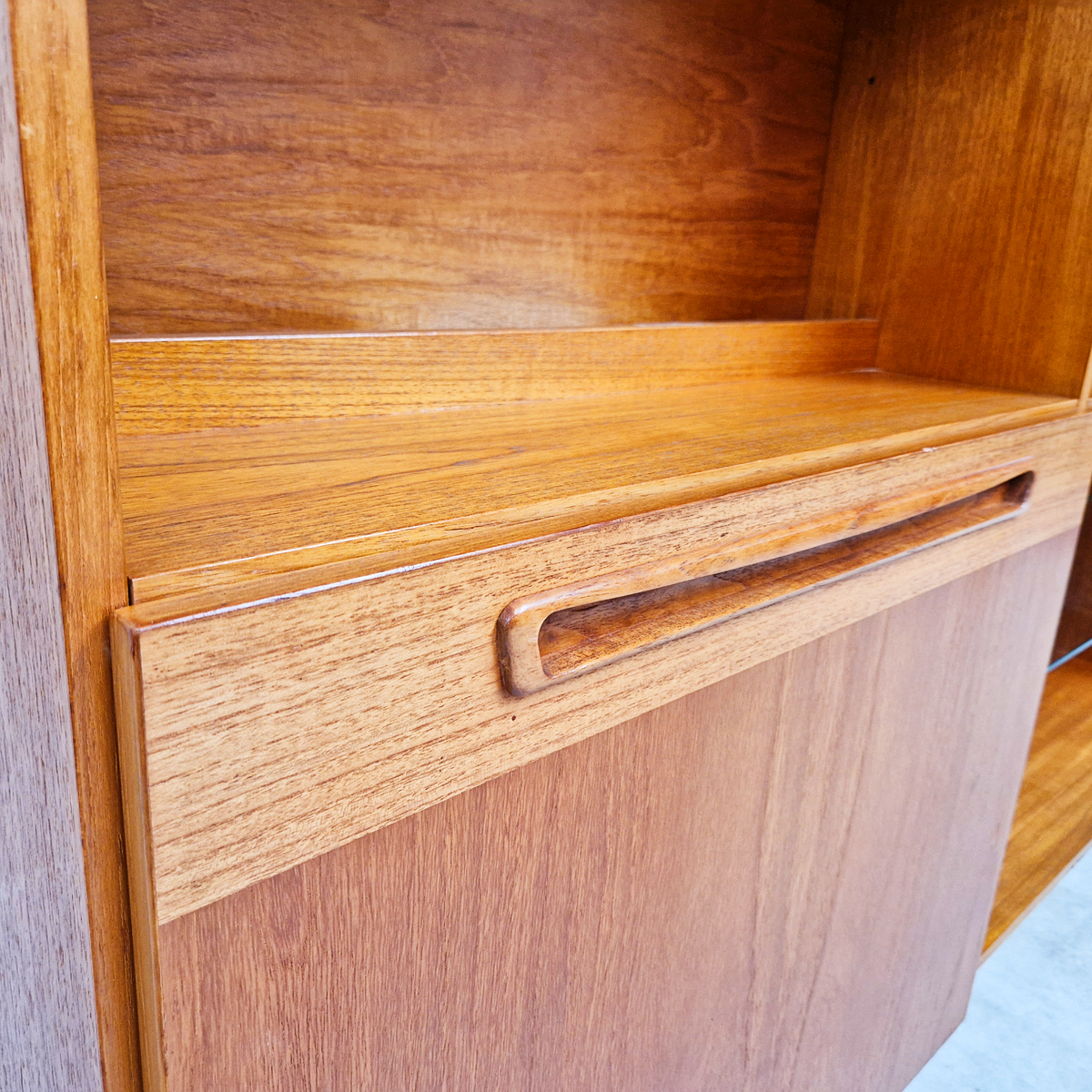 Vintage Mid Century Teak & Glazed Glass Slim Double Length Bookcase Drinks Cabinet Sideboard