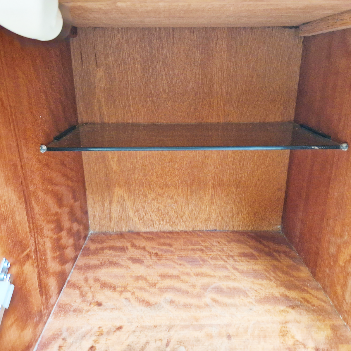 Schreiber Vintage Mid Century Danish Design Medium Teak Long Retro Sideboard Buffet Credenza
