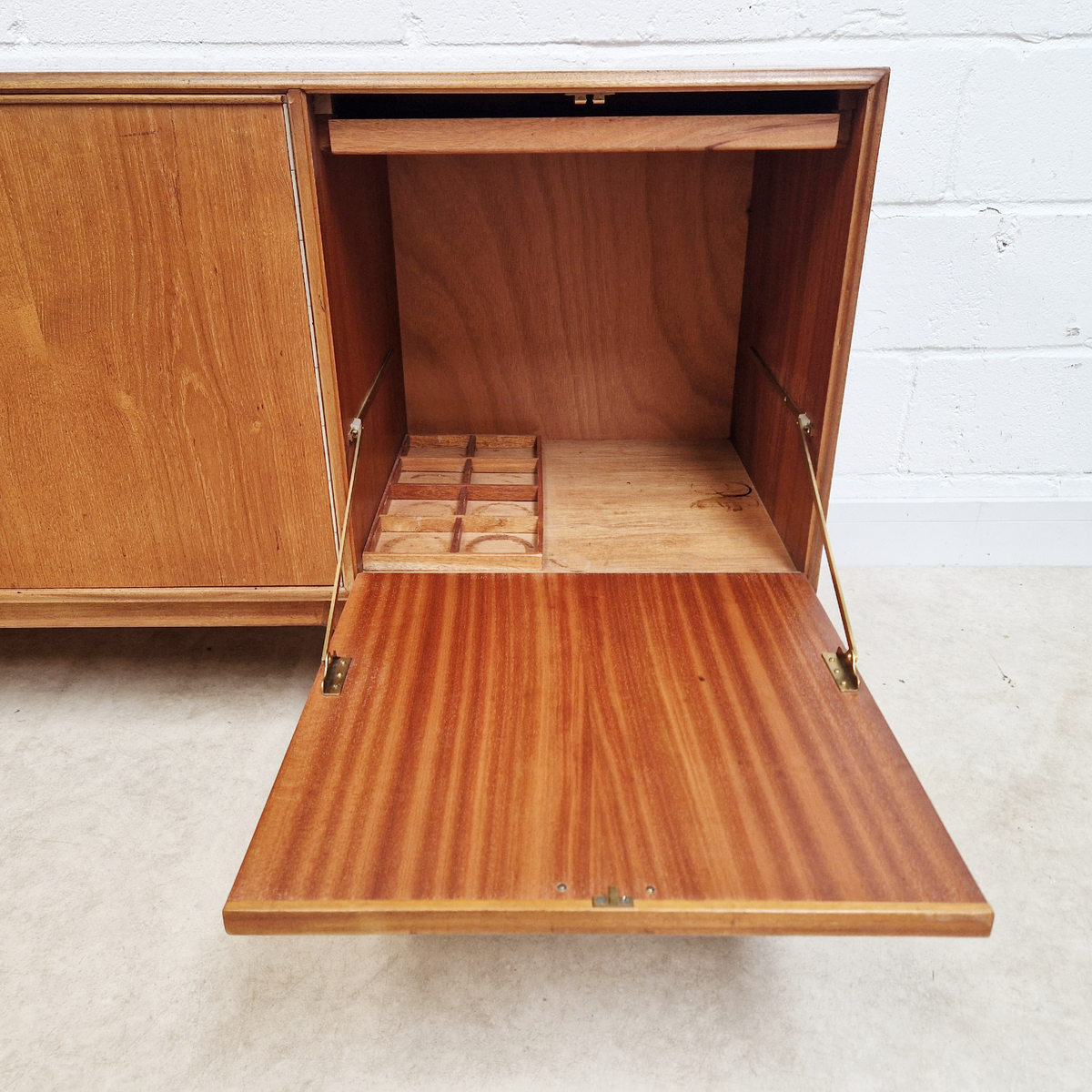 Tom Robertson for McIntosh Dunvegan Nordic Design Mid Century 1960s Teak Sideboard Credenza