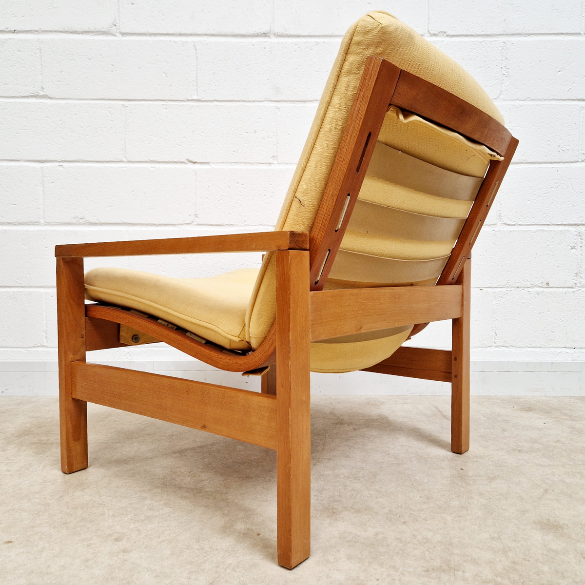 Parker Knoll Mid Century 1960s Fabric & Beech Sunshine Yellow Lounge Accent Chair Armchair