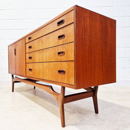 Greaves & Thomas Vintage Mid Century Danish Design Sideboard Buffet Credenza
