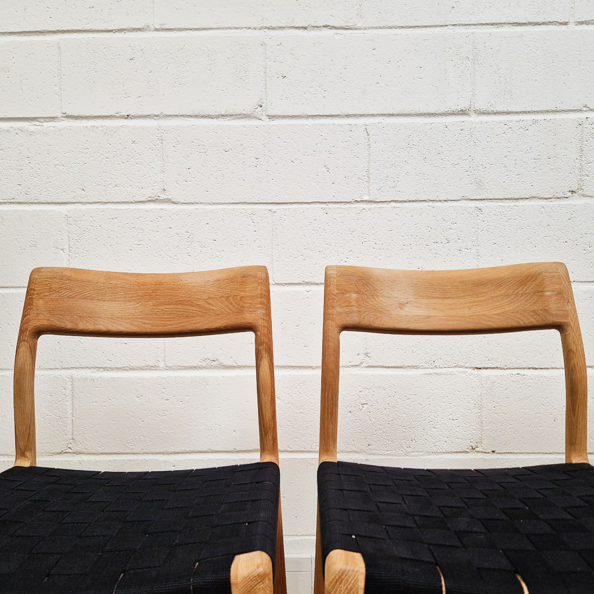 Gazzda for Heal's of London Set of 4 Mid Century Modern Solid Oak & Weave Dining Chairs