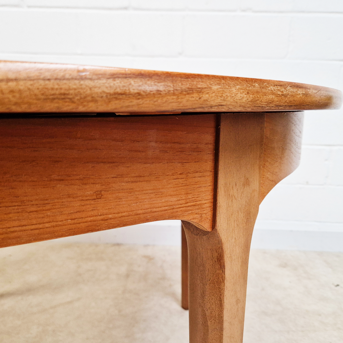Nathan Vintage Mid Century Danish Design Round Extending Dining Table & 4 Chair Set