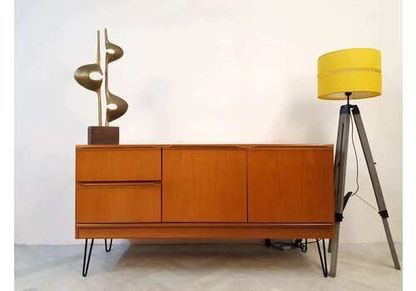 McIntosh Vintage Mid Century Golden Teak Danish Design Sideboard Buffet Credenza