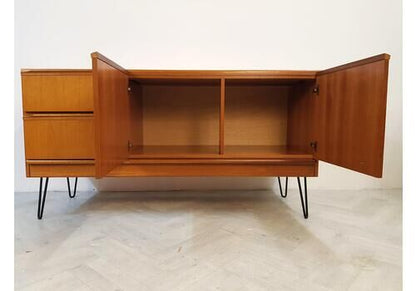 McIntosh Vintage Mid Century Golden Teak Danish Design Sideboard Buffet Credenza